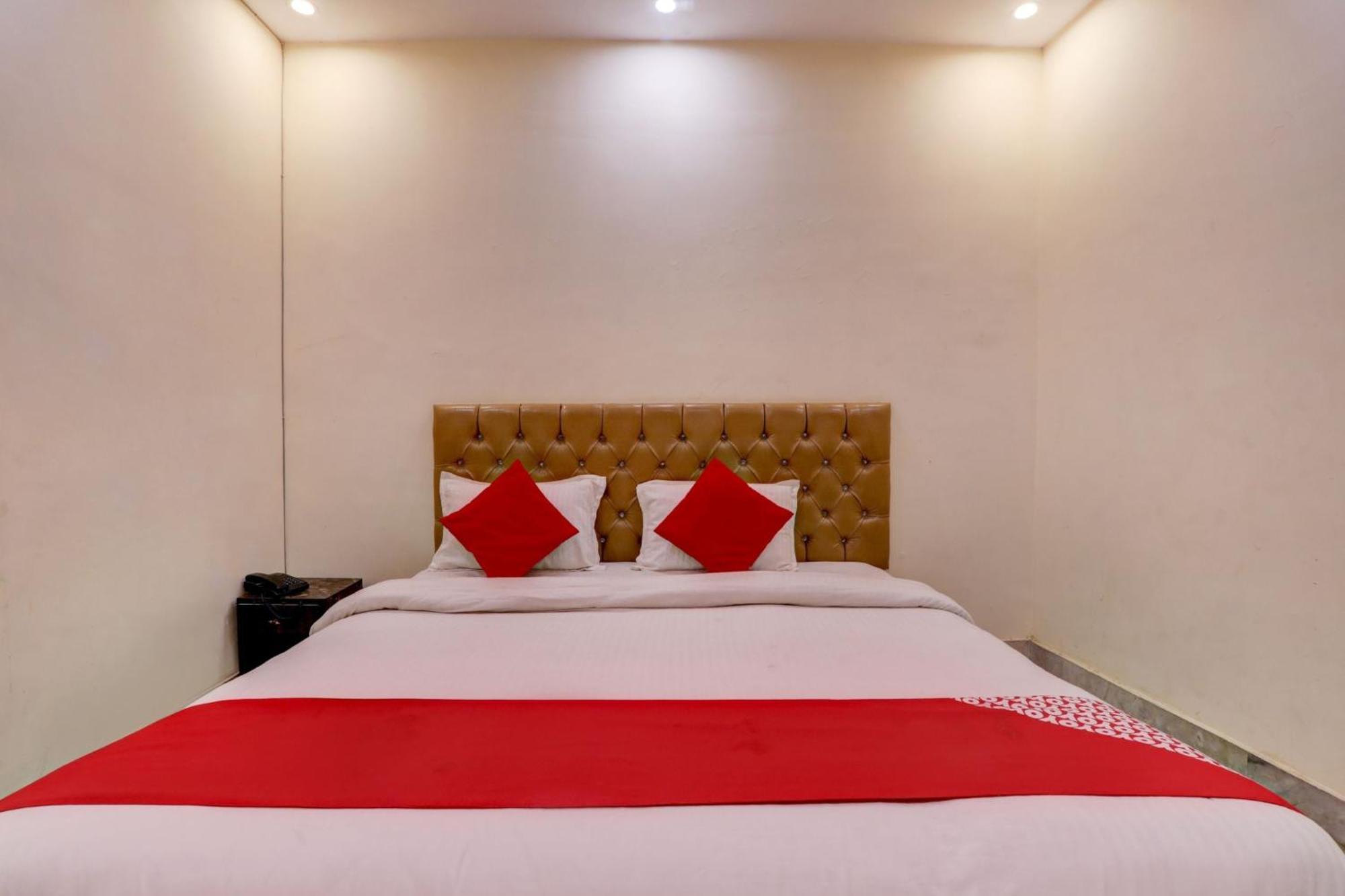 Hotel O Moon Palace Near Sahara Ganj Mall Lucknow Eksteriør bilde